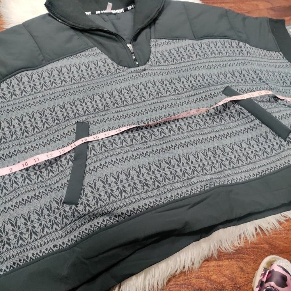 NWT Free People Womens L Movement Heritage Oversized Pullover Poncho Black/Grey - Picture 10 of 10